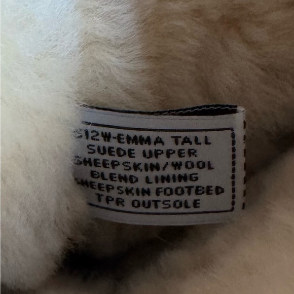 Bearpaw boots size 8 magenta - Picture 7 of 9